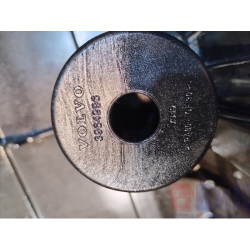 Крышка клапанная Volvo FH12 214752 D12D с деф. (161), 3964996-4