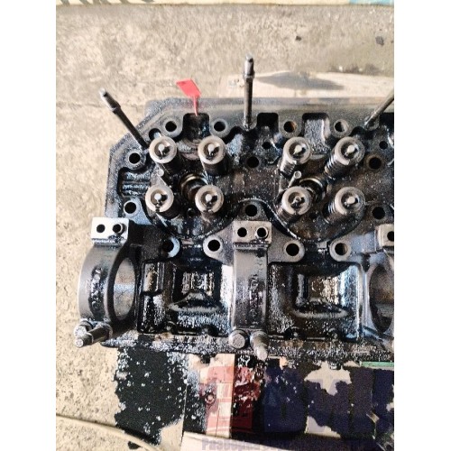 Головка блока цилиндров (ГБЦ) Volvo FH12 214752 D12D (226), 8170101-12