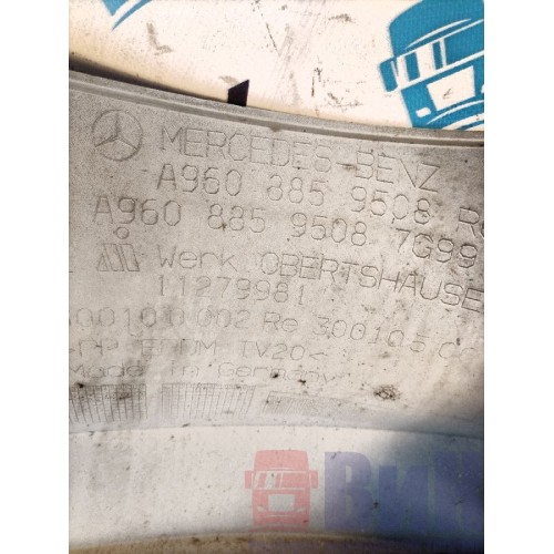 Облицовка фары Mercedes Actros MP4 717724 RH (097), 9608859508-1