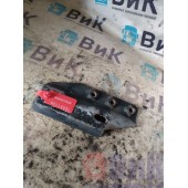 Кронштейн нижней подножки Mercedes Actros MP4 717724 RH (105)