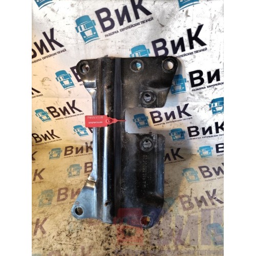 Кронштейн цилиндра подъема кабины Mercedes Actros MP4 717724 (118), 9605500538