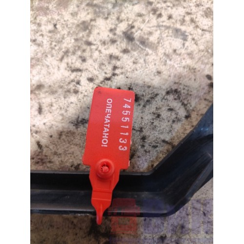 Кронштейн маслозаливной горловины Mercedes Actros MP4 717724 (133), 9615001442-1