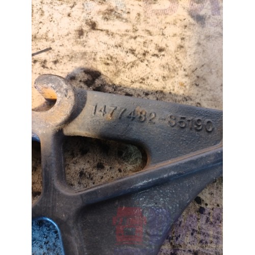 Кронштейн ящика АКБ Scania R 420 155651 (151), 1477482-2