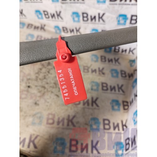 Накладка торпедо Volvo FH 4 732456 (354), 8228676-3