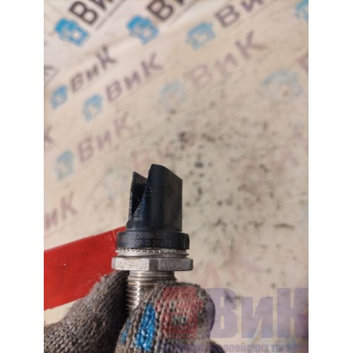 Датчик давления топлива Mercedes Actros MP4 717724 OM471 LA  с деф. (514), 0281006022-1