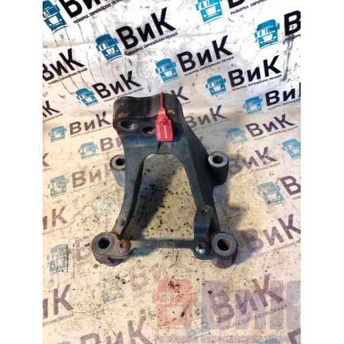 Кронштейн двигателя Mercedes Actros MP4 717724 OM471 LA  LH (564), 4712230504