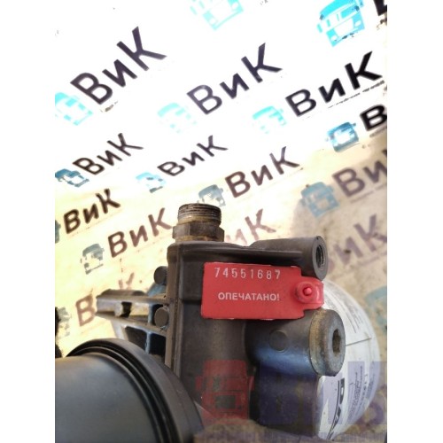 Осушитель DAF 85 CF 175314 с краном 4-х контурным (687), 1913300-4