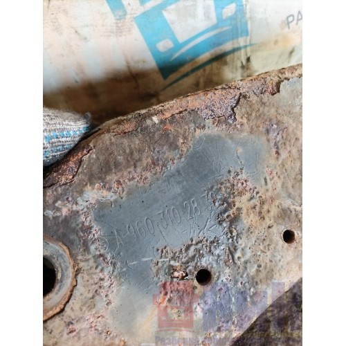 Кронштейн усилителя бампера Mercedes Actros MP4 717724 OM471 LA ржавый (733), 9603102838-3