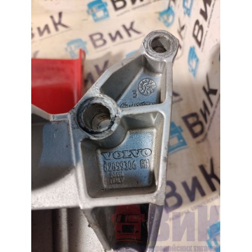 Корпус нижней подножки Volvo FH 4 732456 со ступенькой RH (810), 82859306-2