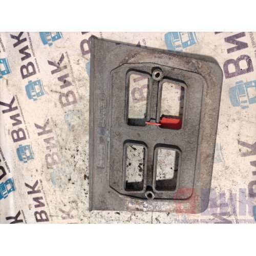 Накладка на подножку нижнюю DAF 85 CF 935508 (168), 0962101-2