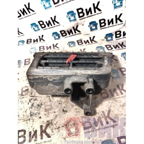 Кронштейн подножки нижней DAF 85 CF 935508 LH (093), 1638480-2