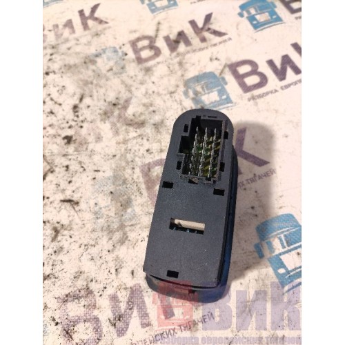 Блок управления стеклоподъемником DAF 85 CF 935508 LH (384), 1811135-2