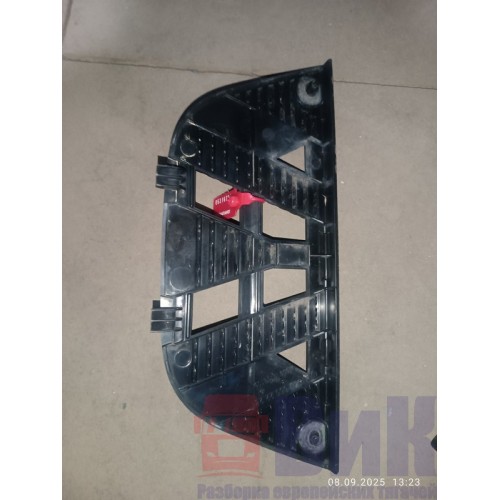 Накладка на ступеньку Mercedes Actros MP4 717724 (731), 9606662228-1