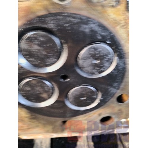 Головка блока цилиндров (ГБЦ) Renault T DTI 11 003088 (882), 1002117-8