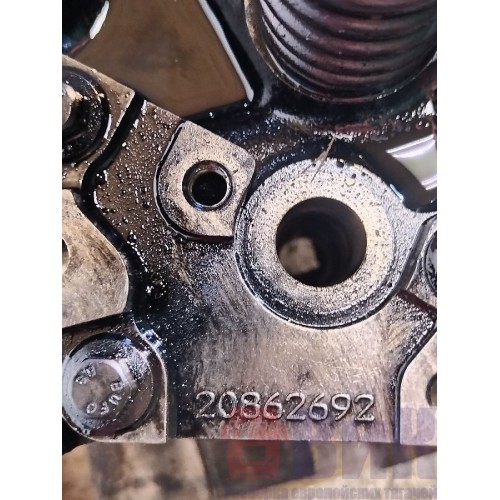 Головка блока цилиндров (ГБЦ) Renault T 007618 DTI 11 (961) , 21379389-3