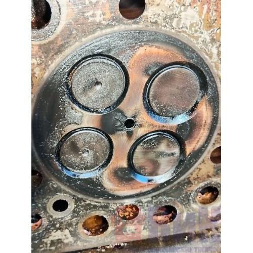 Головка блока цилиндров (ГБЦ) Renault T 007618 DTI 11 (961) , 21379389-13