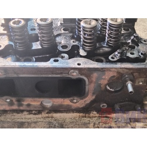 Головка блока цилиндров (ГБЦ) Renault T 007618 DTI 11 (961) , 21379389-11