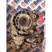 Крышка КПП DAF 105 961218 12S2333 ZF передняя с насосом (430)