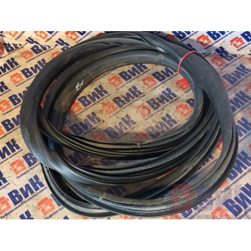 Резинка уплотнительная двери Renault T 002550 (269), -2