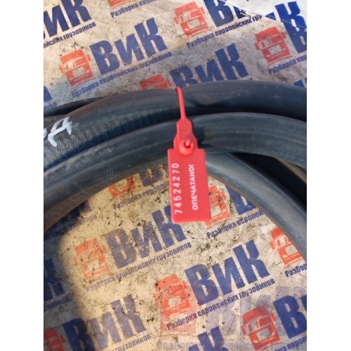 Резинка уплотнительная двери Renault T 002550 (270), -1