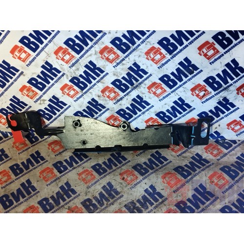 Кронштейн обшивки двери Renault T 002550 LH (069), 82537441-1