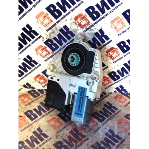 Моторчик стеклоподъемника Renault T 002550 RH (212), 74062949