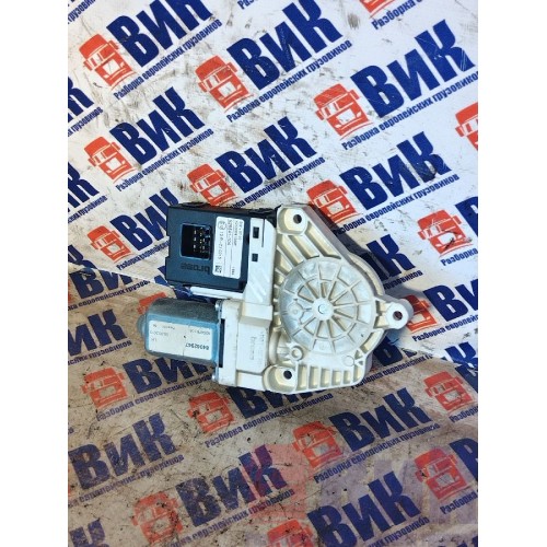 Моторчик стеклоподъемника Renault T 002550 LH (213), 74062947