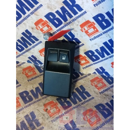 Блок управления стеклоподъемником Renault T 002550 RH (157), 21647442