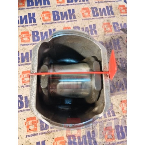 Поршень Renault Mack 390 Magnum 008198 (896), 072084225-4