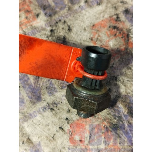 Датчик давления масла (ГБЦ) Renault Mack 390 Magnum 008198 (888) , -1