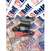 Петля двери Volvo FH 13 103098 нижняя LH (939)