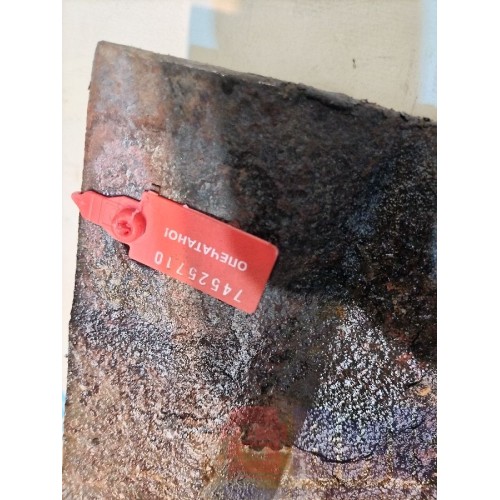 Проставка под седельно-сцепное уст-во DAF 95 505586 рифленка 2см по центрам 88см (ржавая) (710), -1