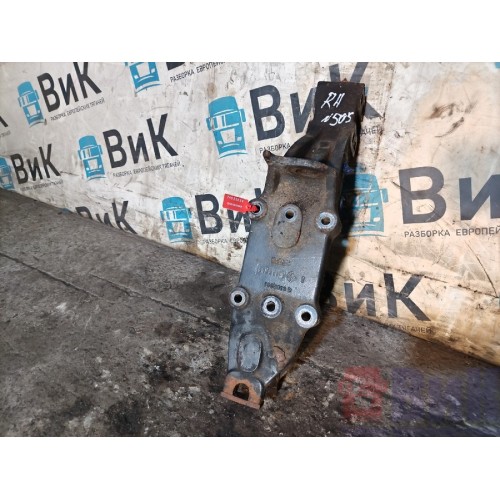 Кронштейн передней рессоры DAF 95 505586 задний RH (624), 1304513