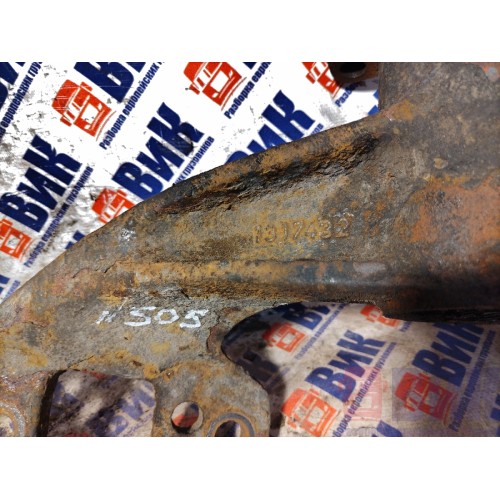 Кронштейн тормозной камеры DAF 95 505586 LH (526), 1317432-4