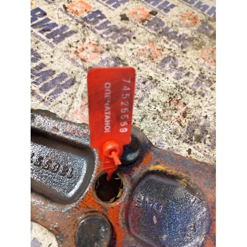 Кронштейн переднего амортизатора DAF 95 505586 нижний LH (559), 1305571-3