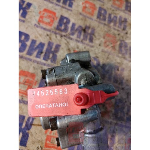 Топливный насос низкого давления (ТННД) DAF 105 МХ340 №А168677 (563), 7018955150-2