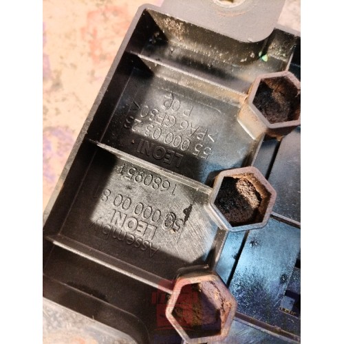 Коробка распределительная DAF 105 МХ340 №А126937 (165), 1680951-2