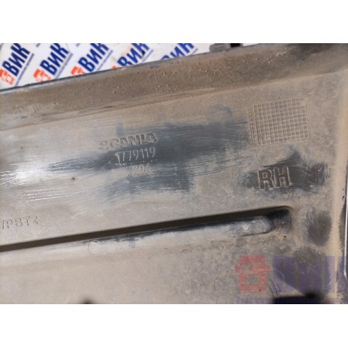 Накладка на подножку Scania P340 DC12 058929 RH (878), 1779119-3