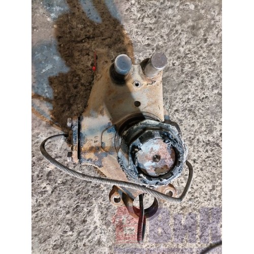 Цапфа (кулак поворотный) Scania P340 DC12 058929 RH (857), 1768235-3