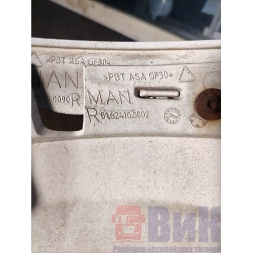 Дефлектор кабины MAN TGA 460698 ш.к. RH (822), 81624100092-3