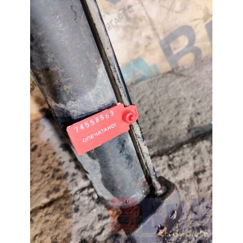 Цилиндр подъема кабины Iveco Stralis 380549 с деф. (563), 500370651-3