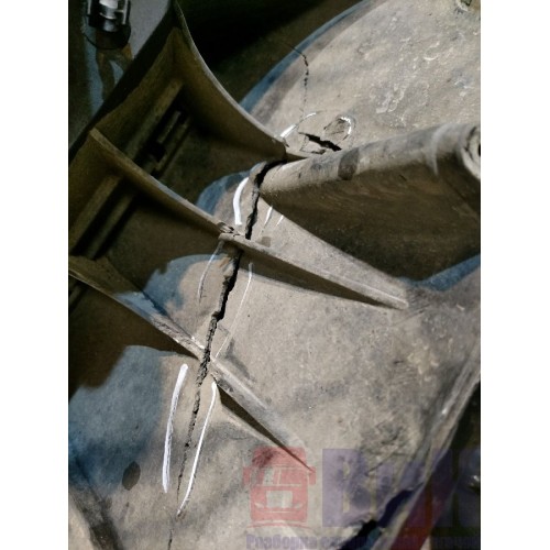 Бампер Iveco Stralis 380549 передний с деф. (552), 504173474-27