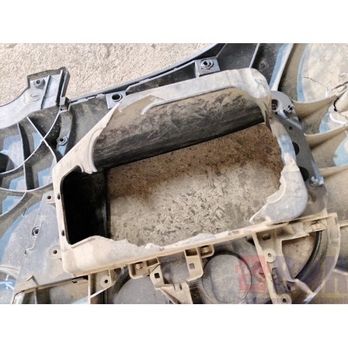 Бампер Iveco Stralis 380549 передний с деф. (552), 504173474-9