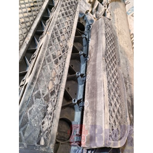 Бампер Iveco Stralis 380549 передний с деф. (552), 504173474-13