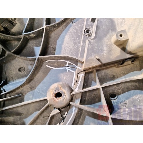 Бампер Iveco Stralis 380549 передний с деф. (552), 504173474-19