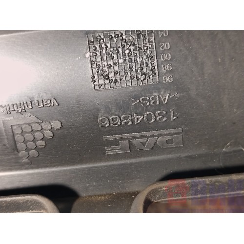 Накладка на торпедо (централ.часть под воздуховод) DAF 105 015999 (612), 1304866-2