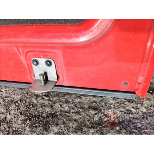 Крышка инструментального ящика DAF 105 015999 RH с деф. (531), -1