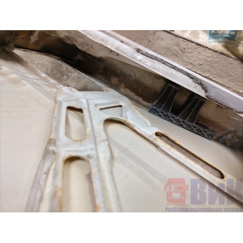 Каркас двери Iveco stralis 240542 RH деф. (448), -11