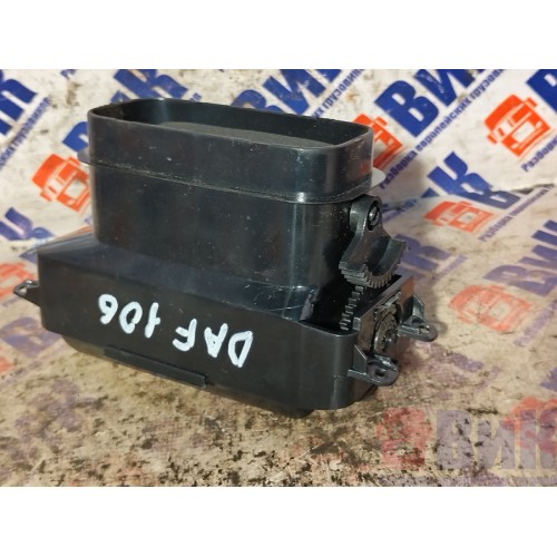 Дефлектор салона DAF 106 049232 LH (623), 1308506-1