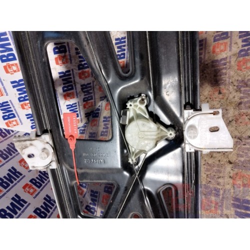 Стеклоподъемник DAF 106 049232 LH (164), 066097011-6